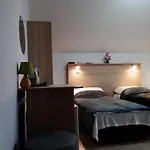 Monica Dwuosobowe Tylko Dla Doroslych