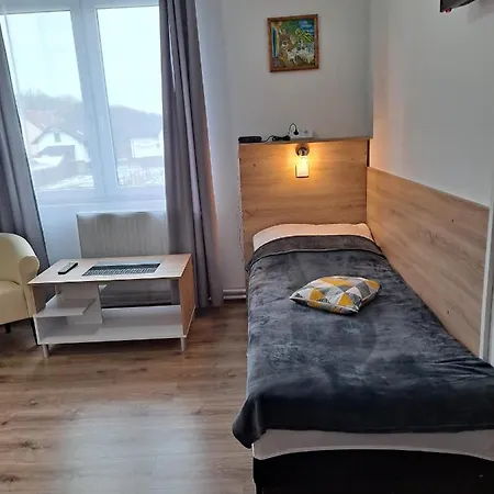 Quarto em Acomodações Particulares Monica Dwuosobowe Tylko Dla Doroslych *