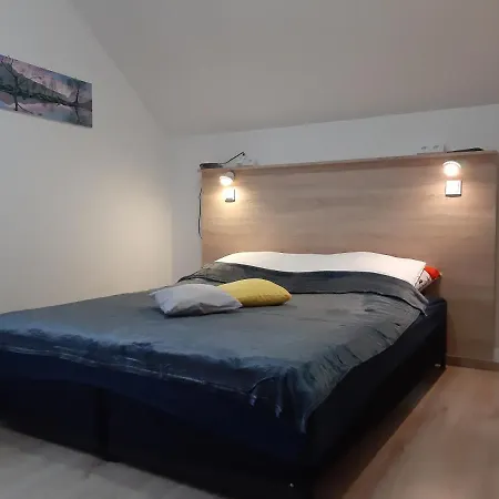 Monica Dwuosobowe Tylko Dla Doroslych Quarto em Acomodações Particulares Mielenko