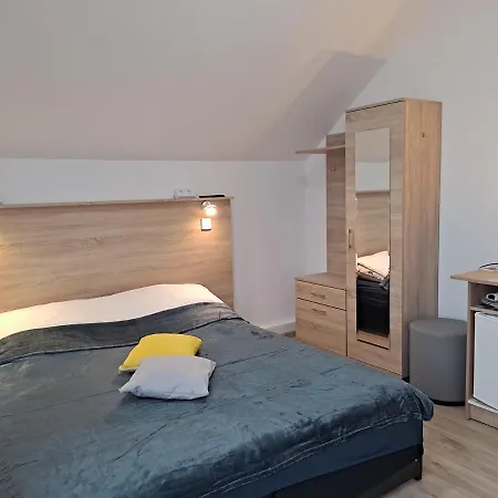 Monica Dwuosobowe Tylko Dla Doroslych