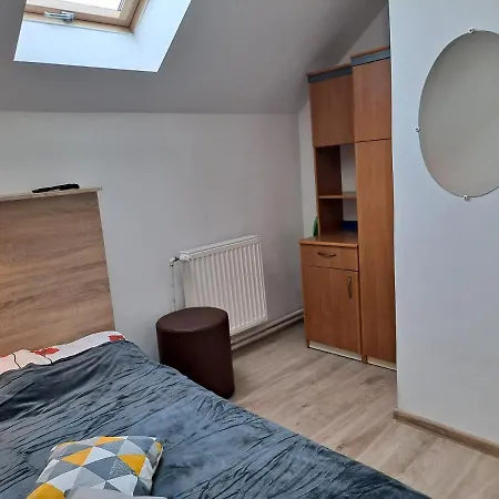 Monica Dwuosobowe Tylko Dla Doroslych Quarto em Acomodações Particulares