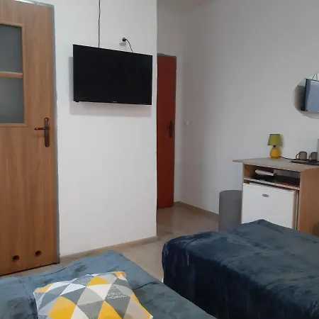 Monica Dwuosobowe Tylko Dla Doroslych Séjour chez l'habitant *