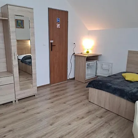 Monica Dwuosobowe Tylko Dla Doroslych * Mielenko