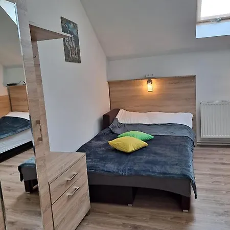 Quarto em Acomodações Particulares Monica Dwuosobowe Tylko Dla Doroslych Mielenko