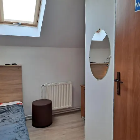 Monica Dwuosobowe Tylko Dla Doroslych Quarto em Acomodações Particulares