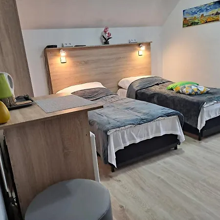Monica Dwuosobowe Tylko Dla Doroslych Séjour chez l'habitant