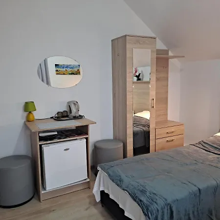 Monica Dwuosobowe Tylko Dla Doroslych Séjour chez l'habitant