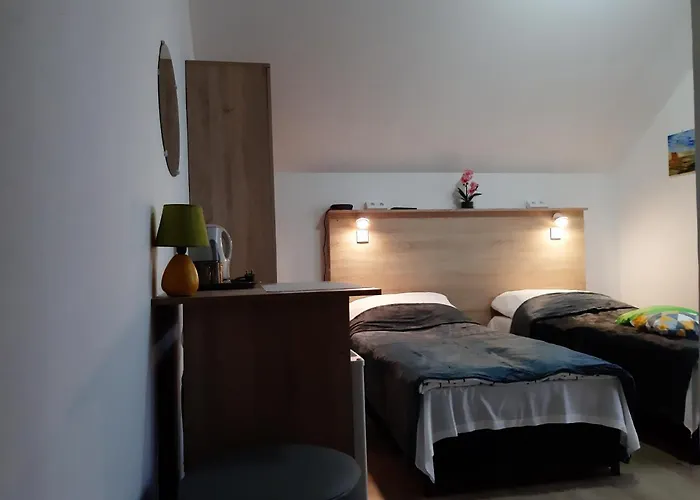 Monica Dwuosobowe Tylko Dla Doroslych