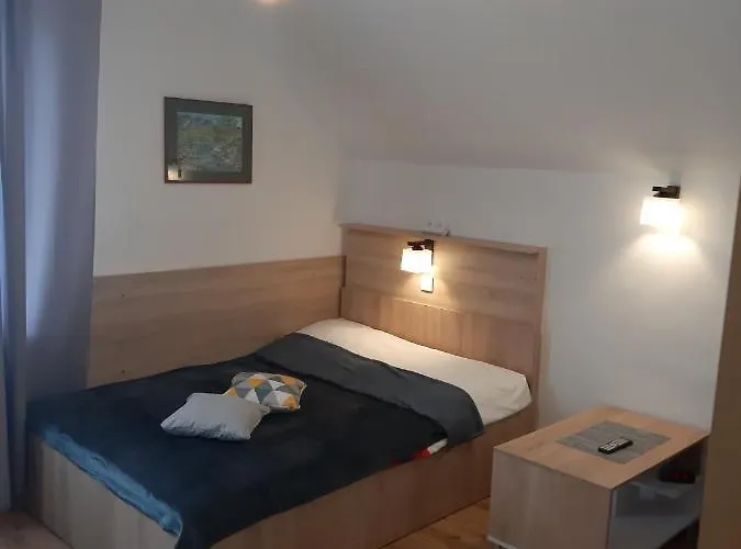 Monica Dwuosobowe Tylko Dla Doroslych *