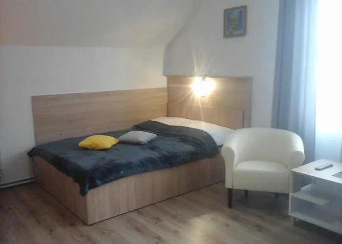 Monica Dwuosobowe Tylko Dla Doroslych Mielenko