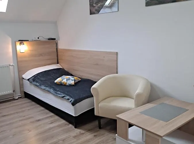 Monica Dwuosobowe Tylko Dla Doroslych Mielenko